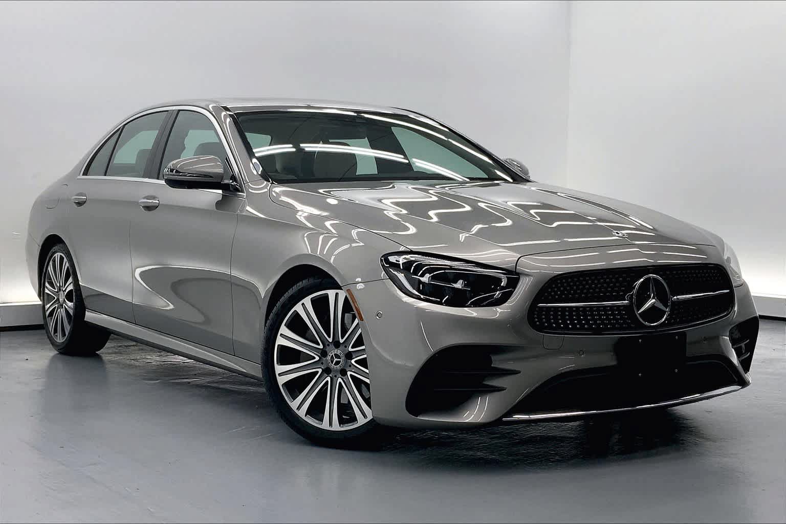 Used 2021 Mercedes-Benz E 350 Sedan image 31
