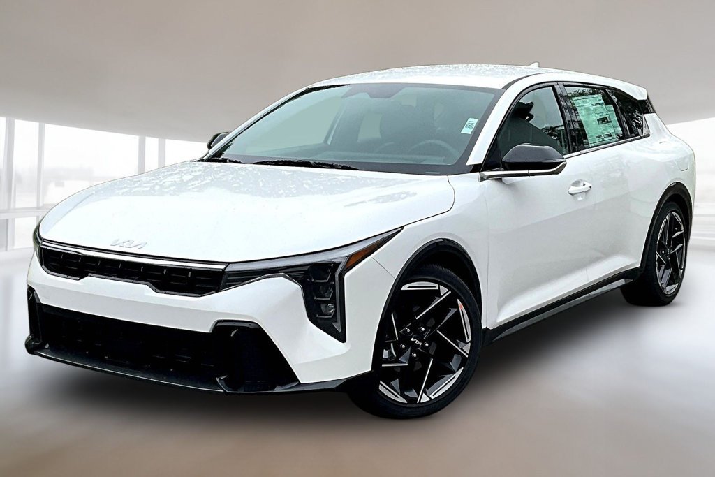 New 2026 Kia K4 GT-Line