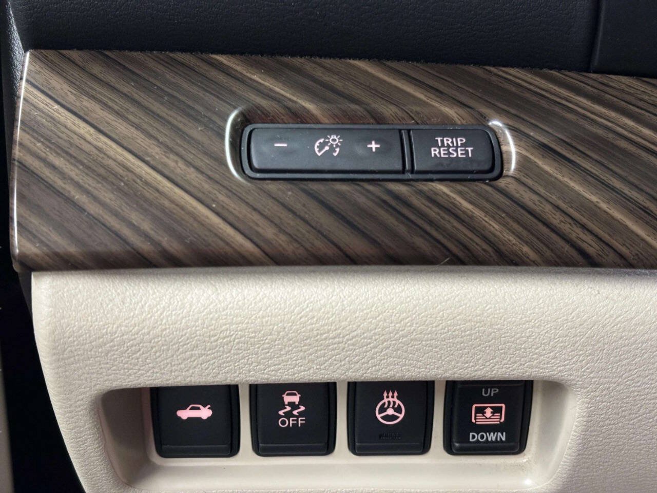 Used 2016 Nissan Maxima Platinum FWD image 28