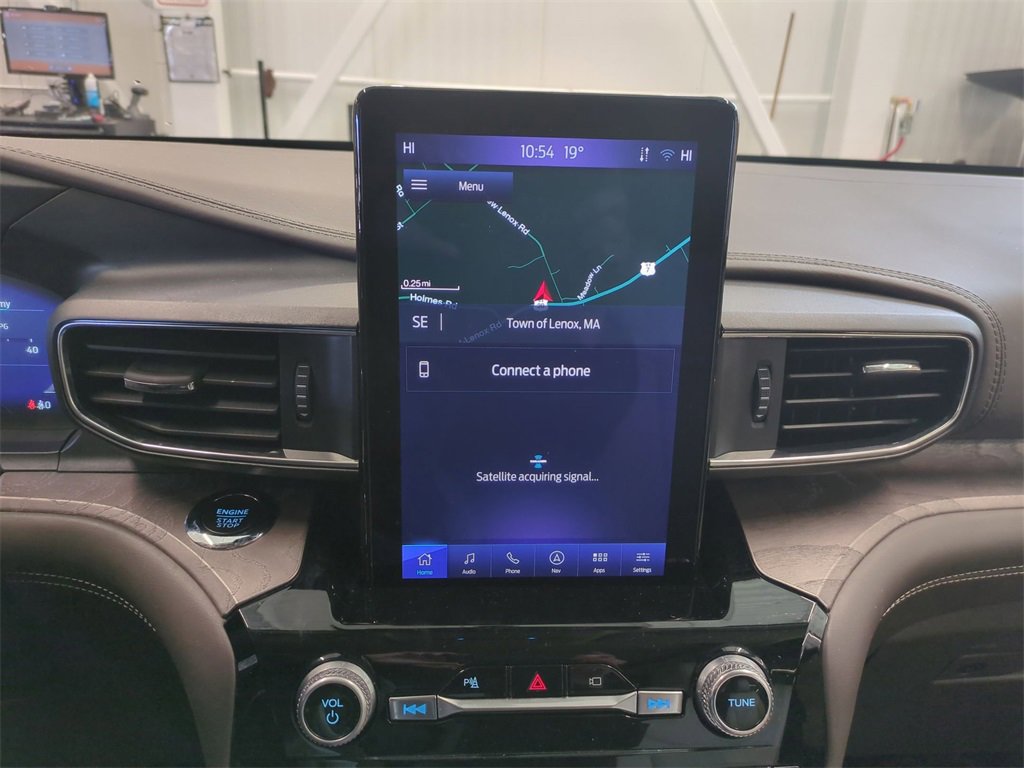 Used 2023 Ford Explorer Platinum w/ Technology Package image 22