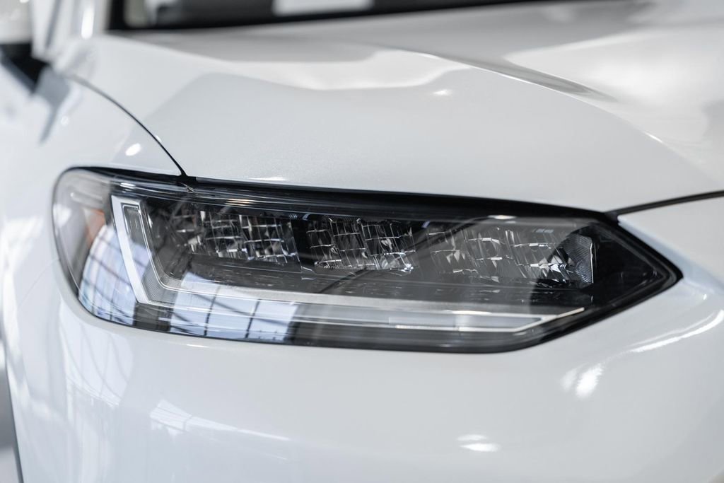 Used 2025 Honda HR-V LX image 8