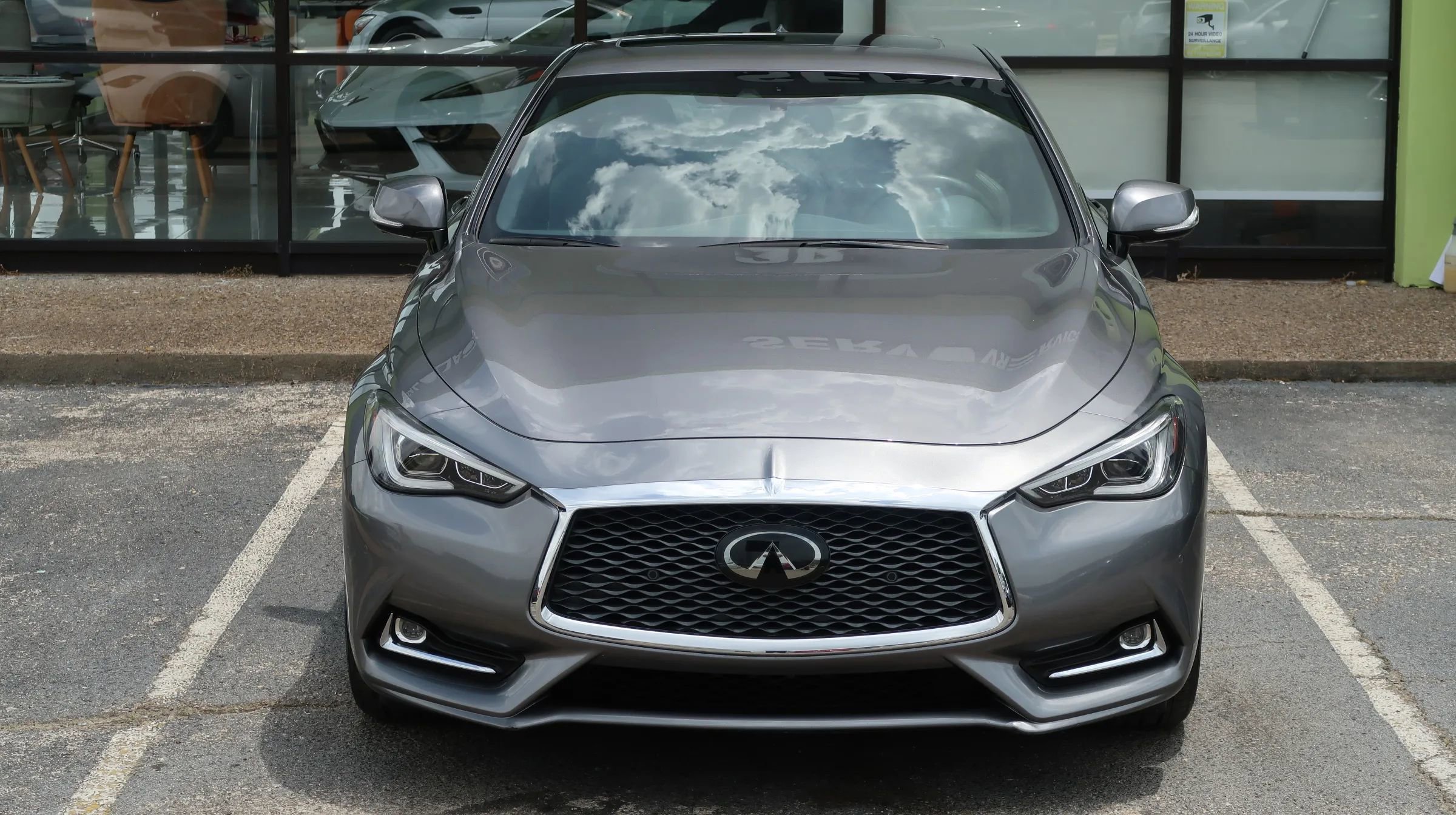 Used 2021 INFINITI Q60 3.0t Luxe w/ Essential Package RWD image 4