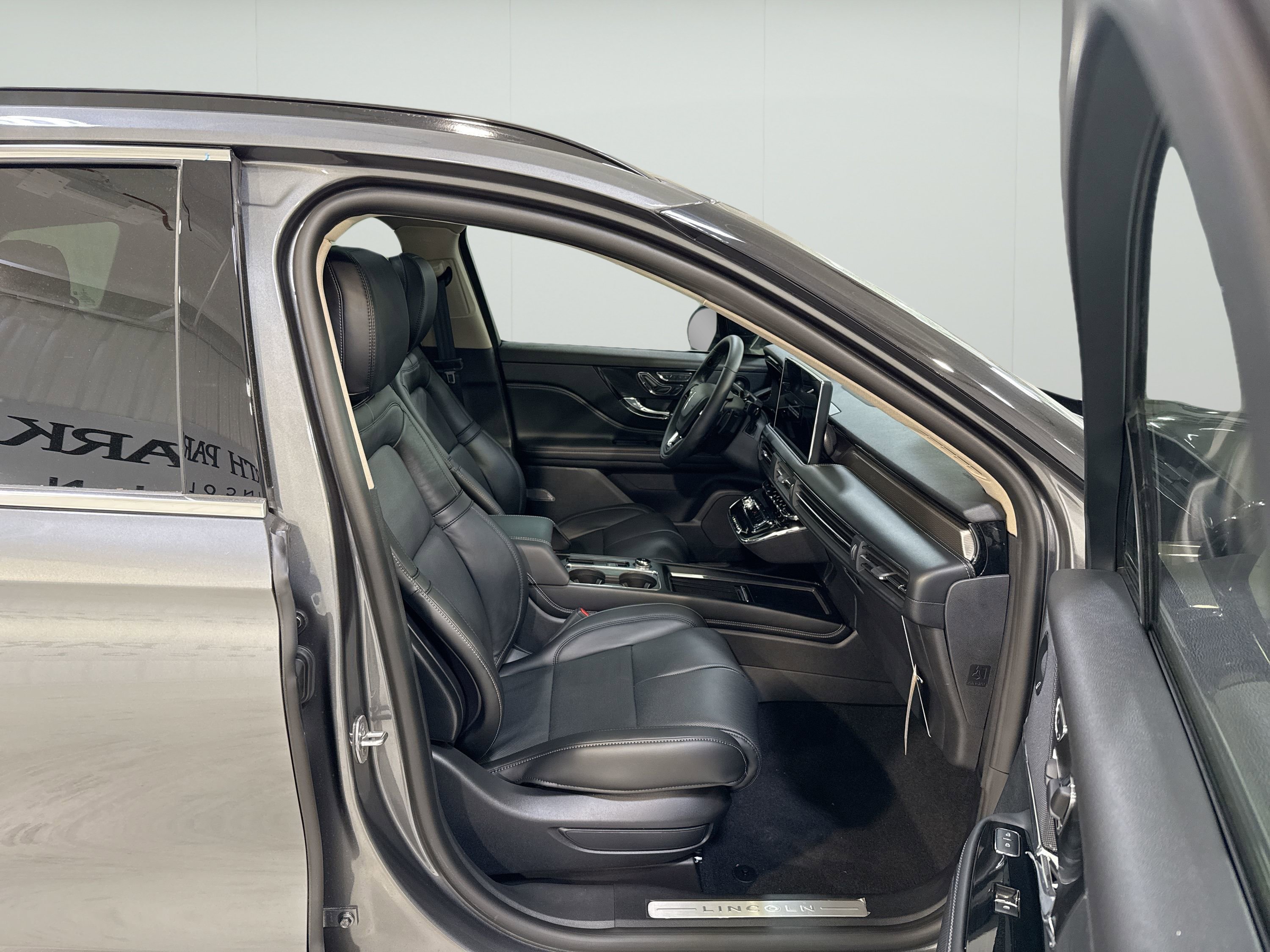 New 2026 Lincoln Corsair Reserve AWD/4WD image 29