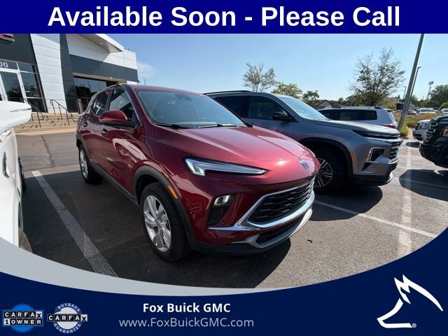 Used 2024 Buick Encore GX Preferred w/ Comfort Package AWD/4WD image 2
