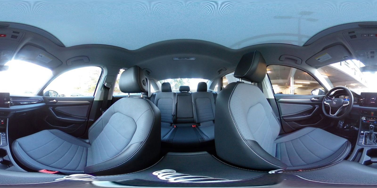 Used 2025 Volkswagen Jetta SE image 44