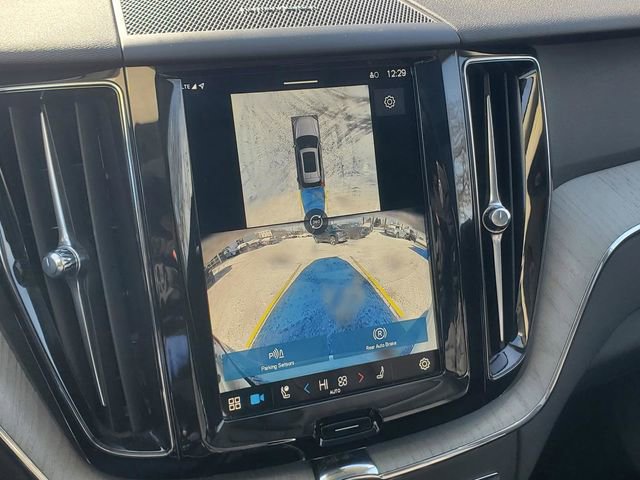 Certified 2025 Volvo XC60 T8 Plus w/ Protection Package Premier image 25