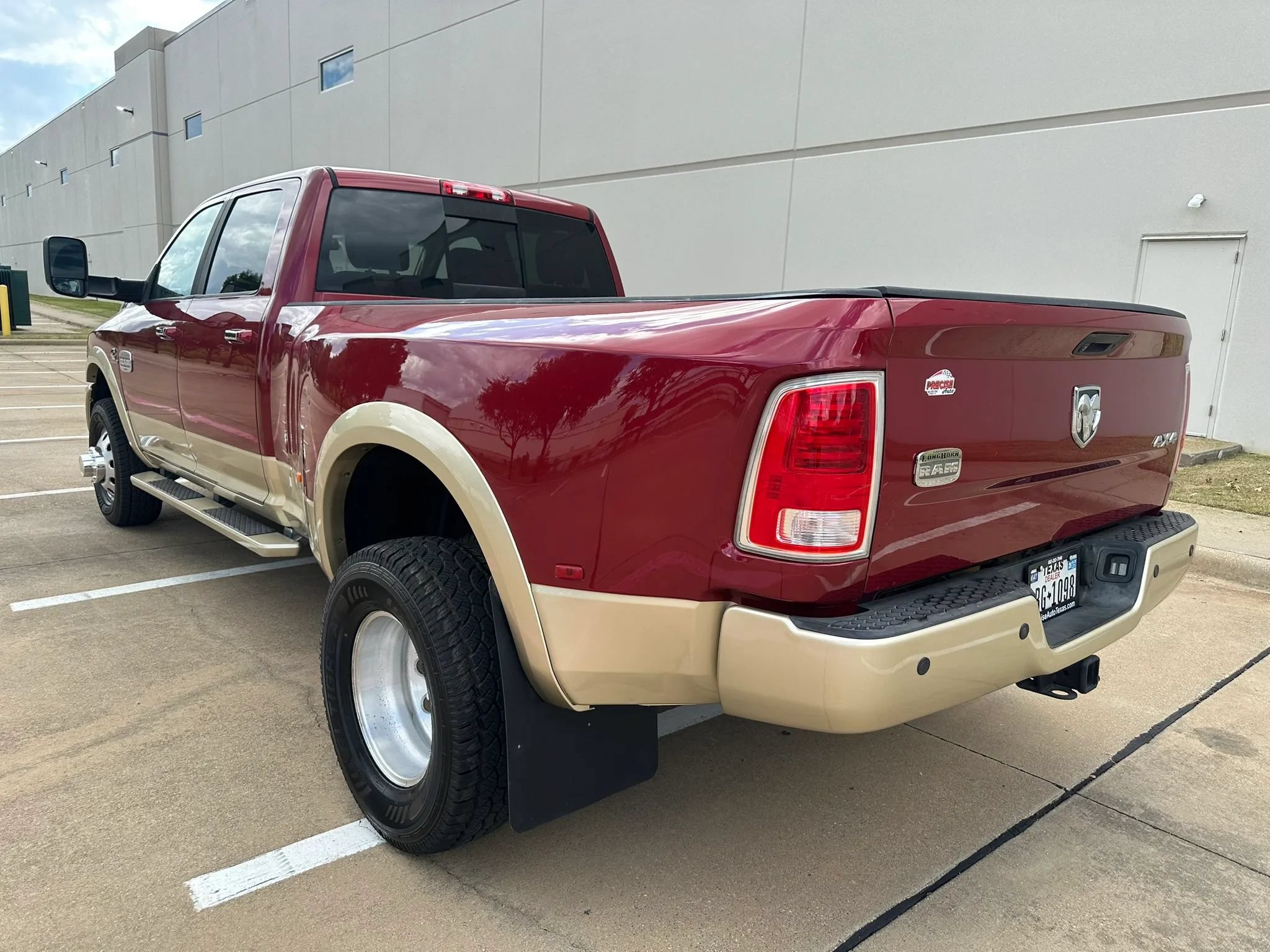 Used 2015 RAM 3500 Laramie Longhorn AWD/4WD image 12