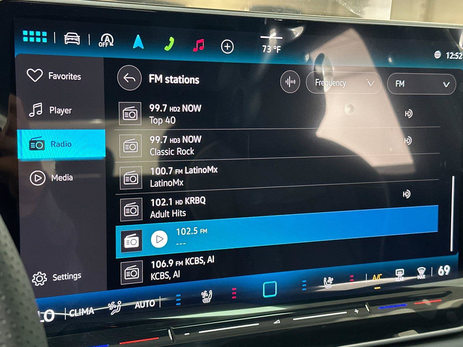 New 2026 Volkswagen Tiguan SEL R-Line AWD/4WD image 17