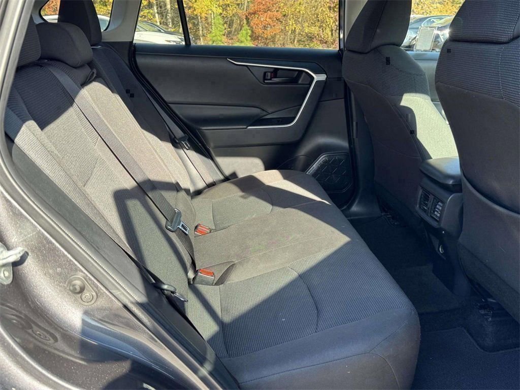 Used 2023 Toyota RAV4 LE image 14