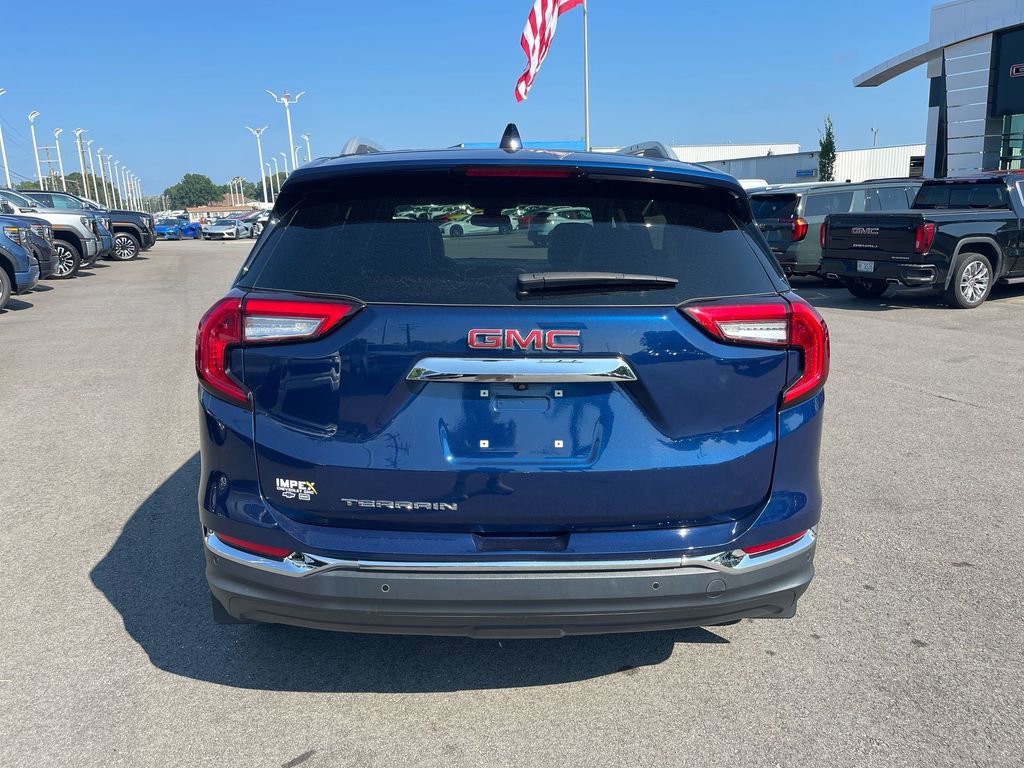 Used 2022 GMC Terrain SLT w/ Infotainment Package II image 4