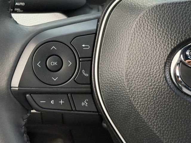 Used 2025 Toyota Corolla SE image 14