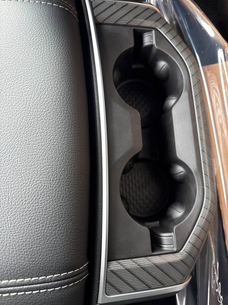 New 2026 RAM 1500 4x4 Crew Cab image 31