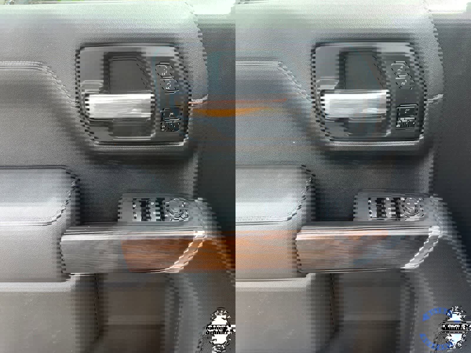 Used 2020 GMC Sierra 1500 SLT w/ SLT Premium Plus Package image 12