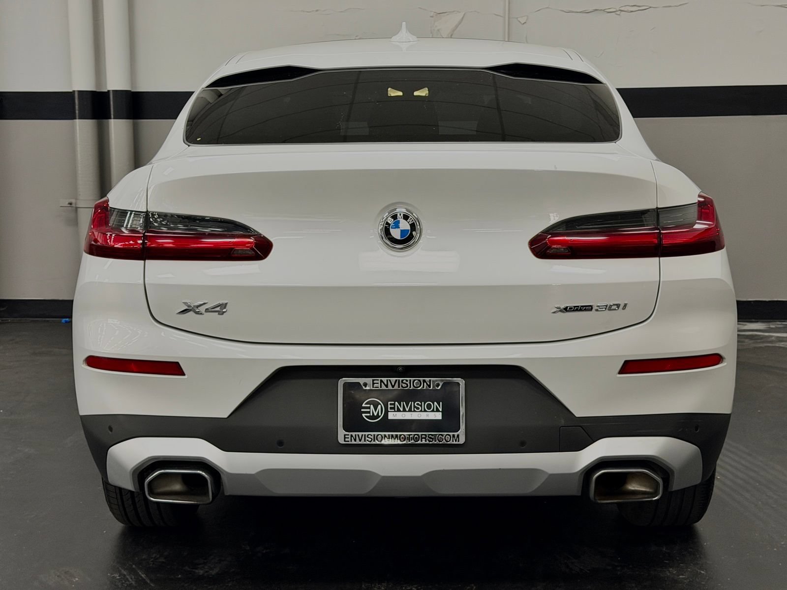 Used 2023 BMW X4 xDrive30i w/ Parking Assistance Package AWD/4WD image 11
