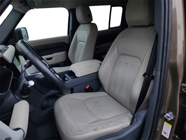 Used 2020 Land Rover Defender 110 SE image 22