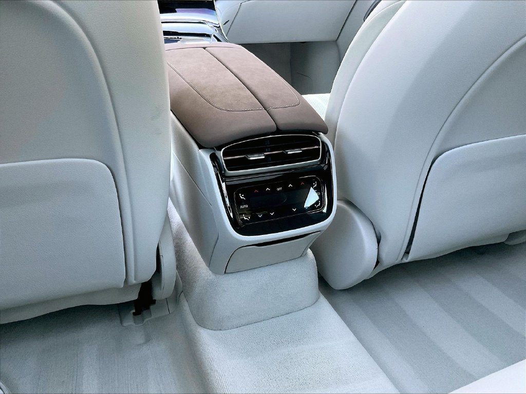 Used 2023 Mercedes-Benz EQS 450+ Sedan w/ AMG Line Exterior Package image 9