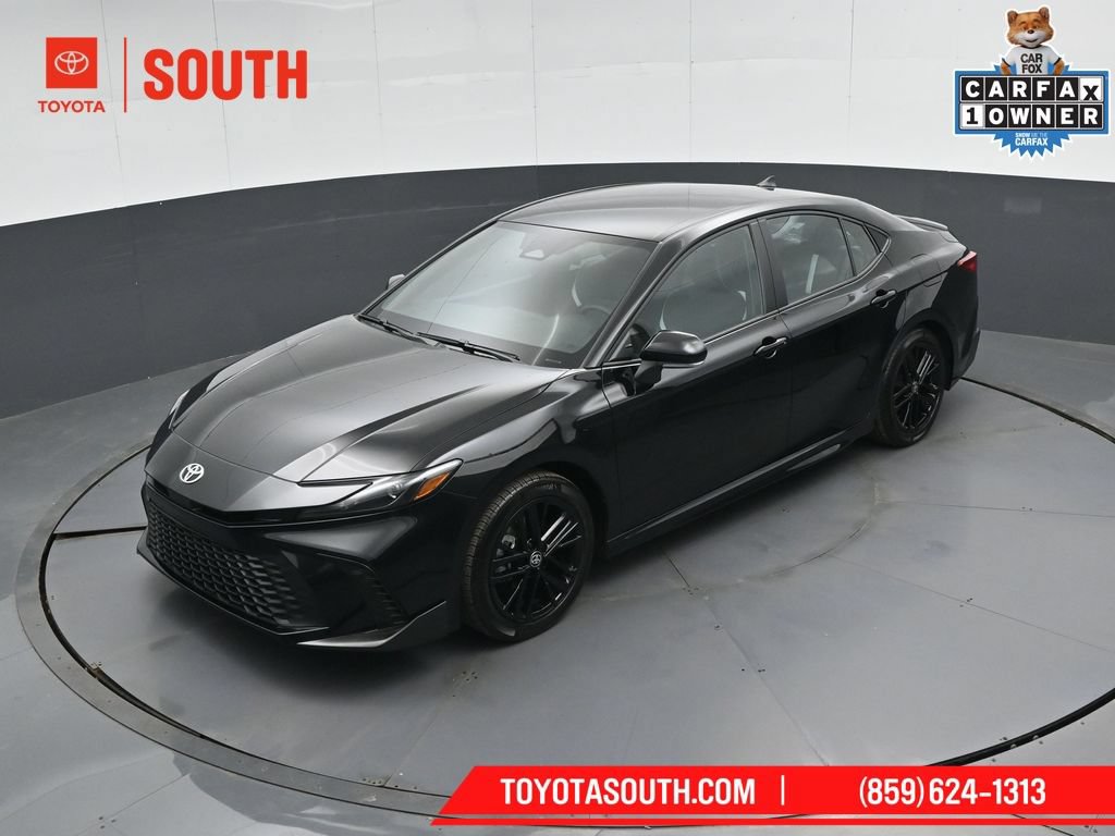Used 2026 Toyota Camry SE FWD image 46