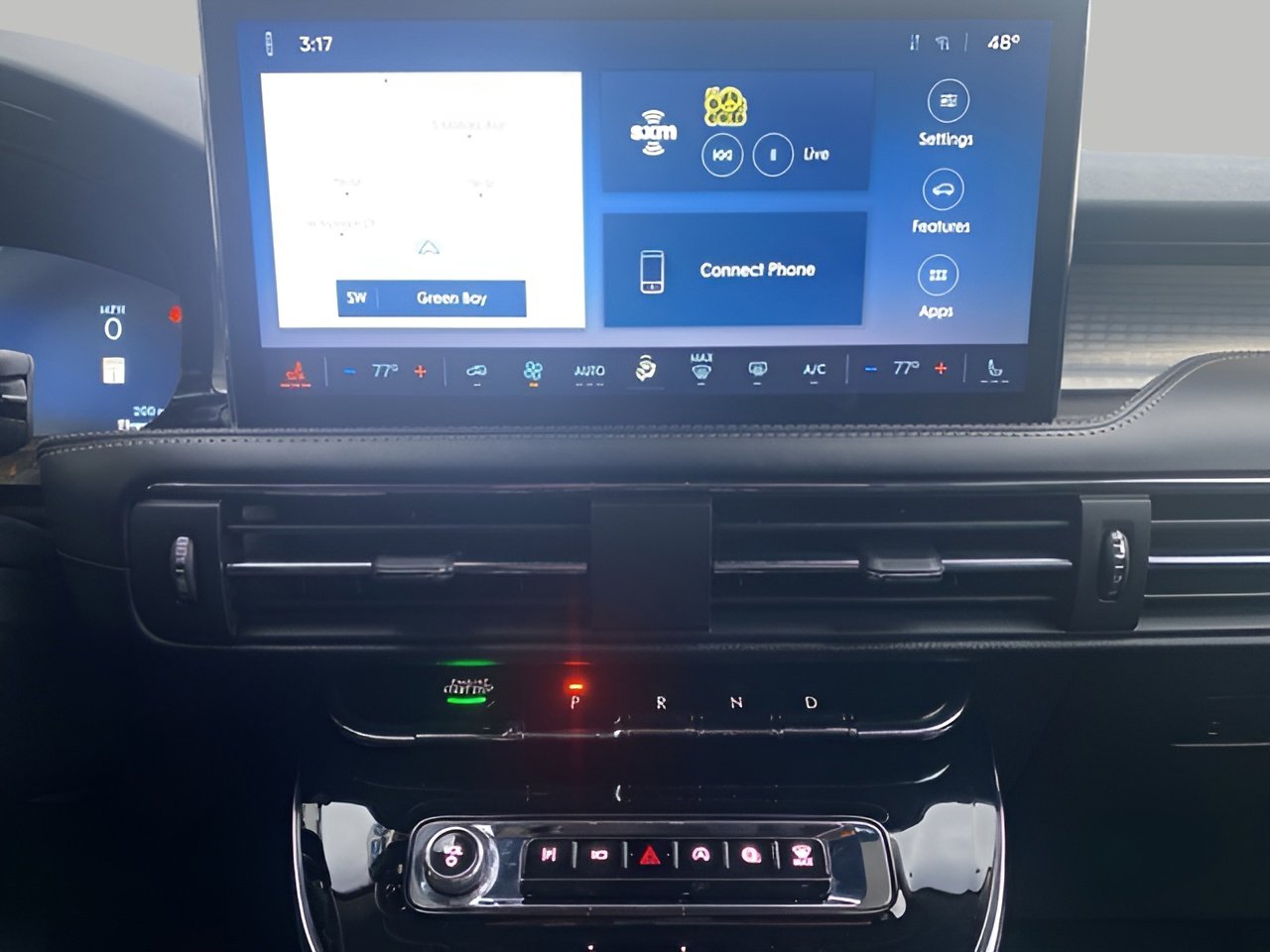 Used 2024 Lincoln Corsair AWD w/ Towing Package image 18