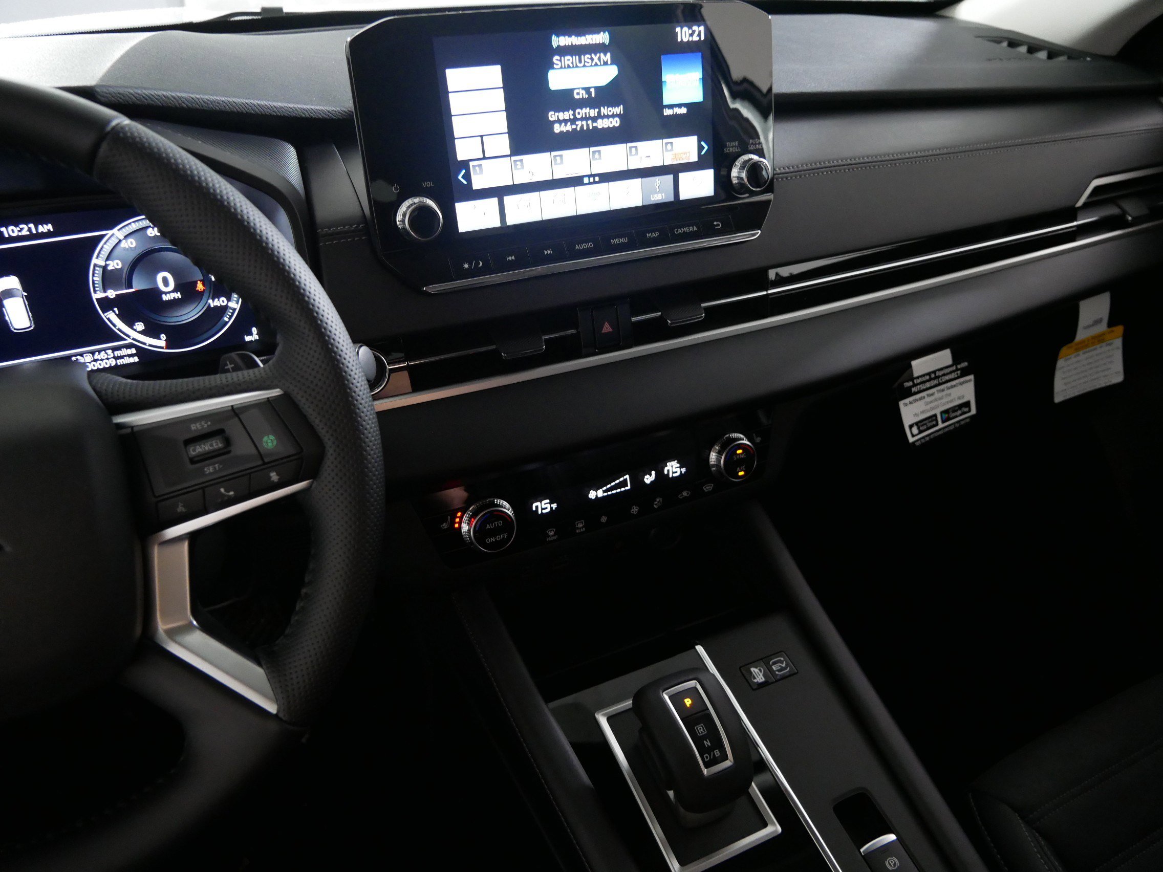 New 2025 Mitsubishi Outlander SE image 5