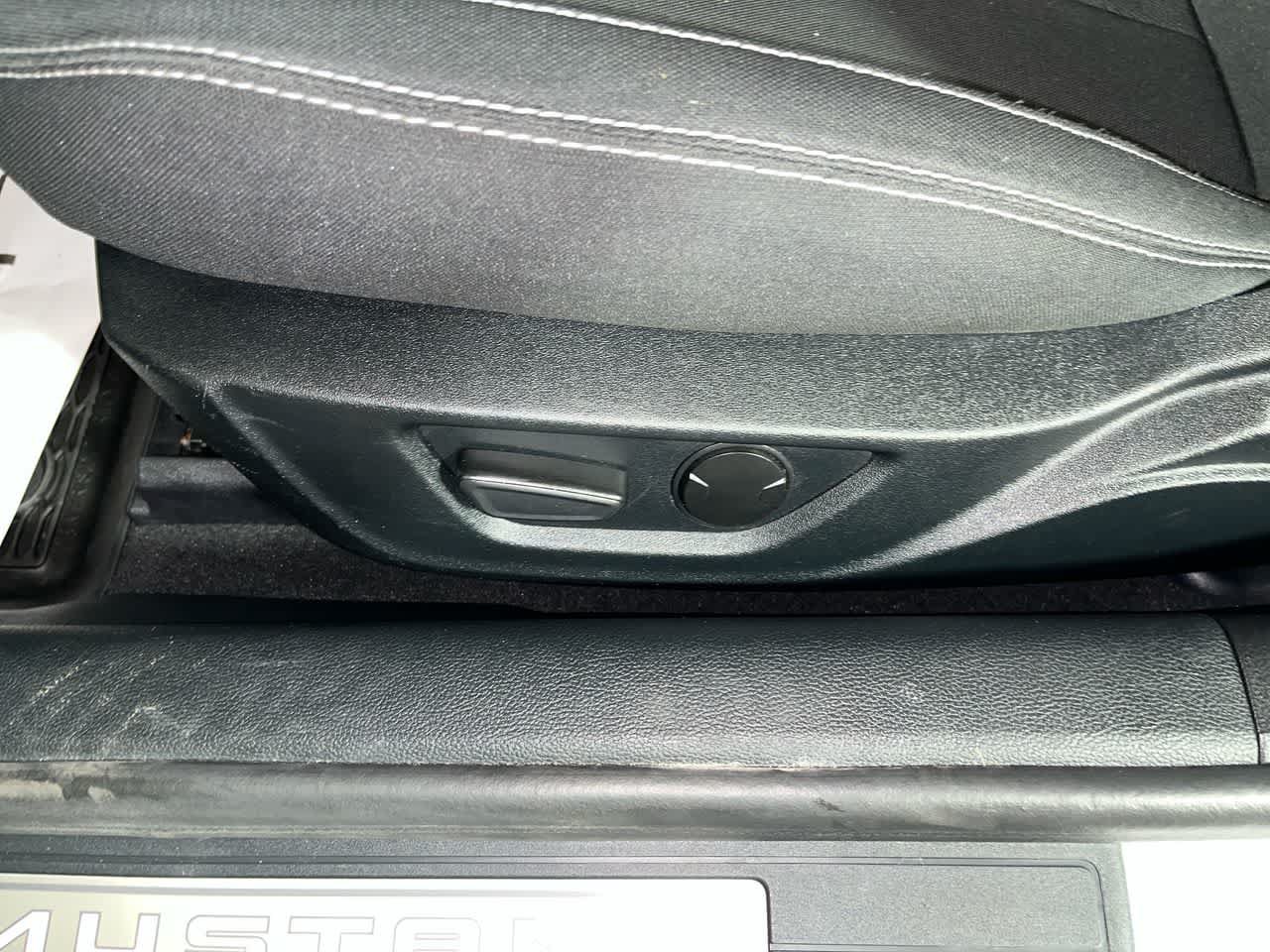Used 2023 Ford Mustang GT RWD image 14
