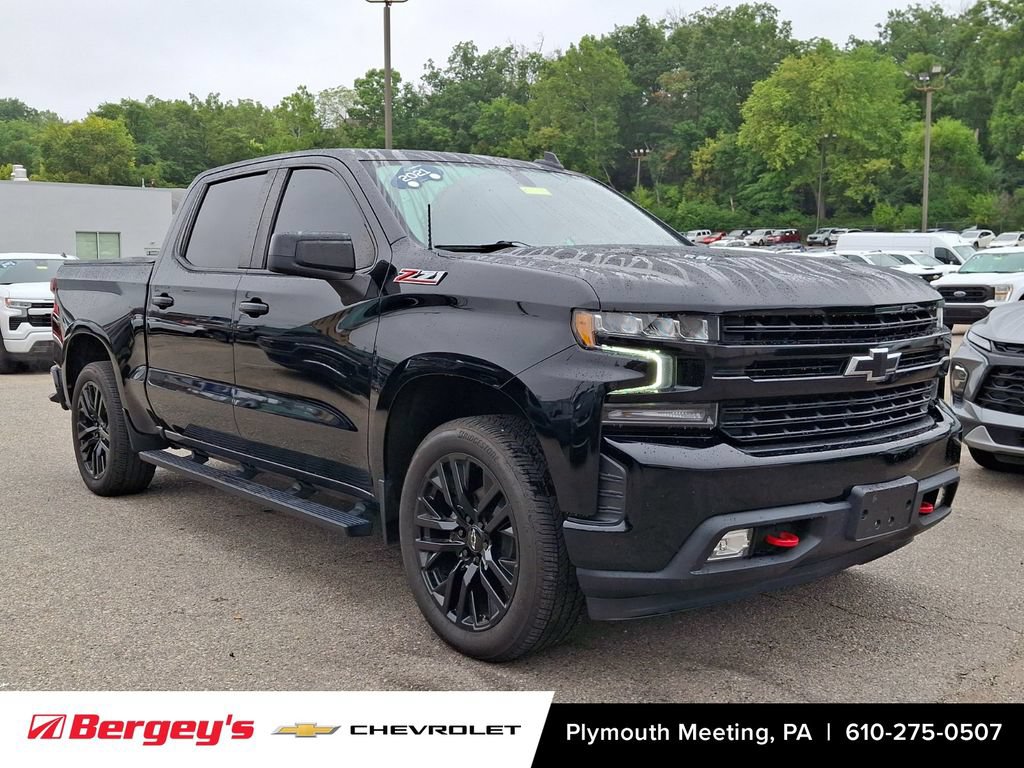 Certified 2021 Chevrolet Silverado 1500 RST w/ Z71 Off-Road Package AWD/4WD image 2