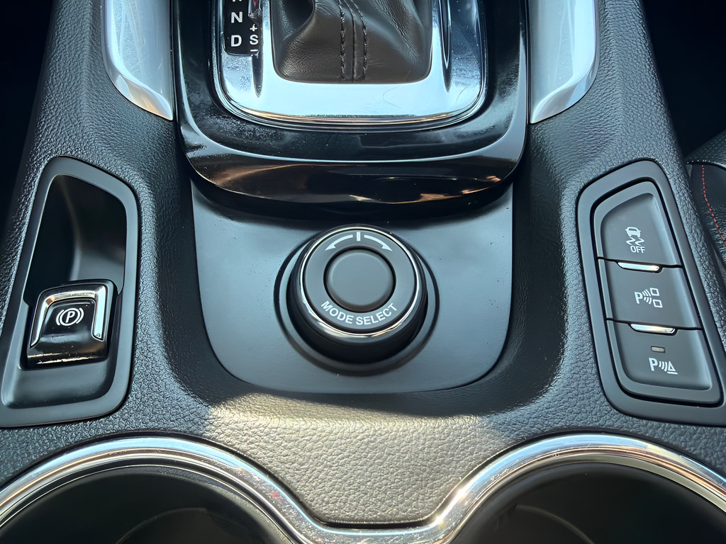 Used 2015 Chevrolet SS RWD image 57