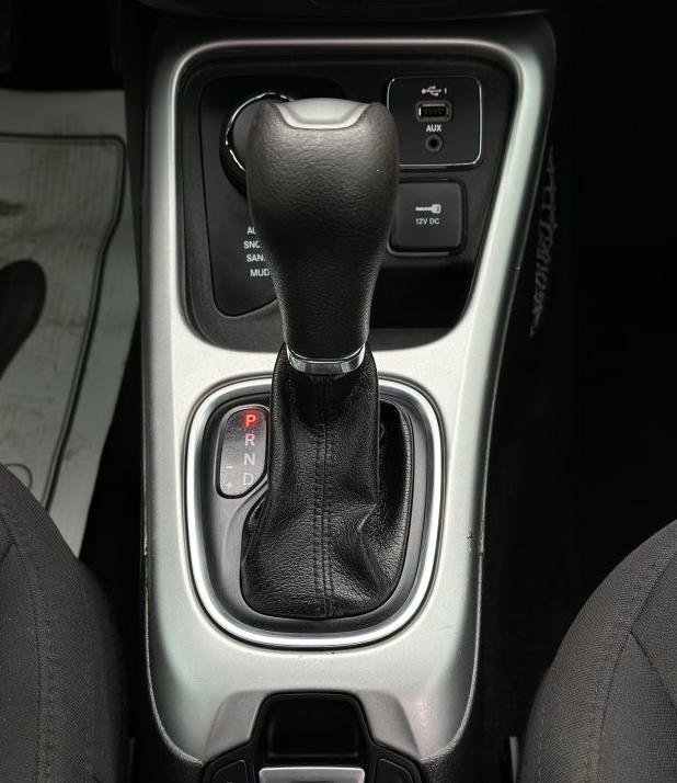 Used 2019 Jeep Compass Sport image 18