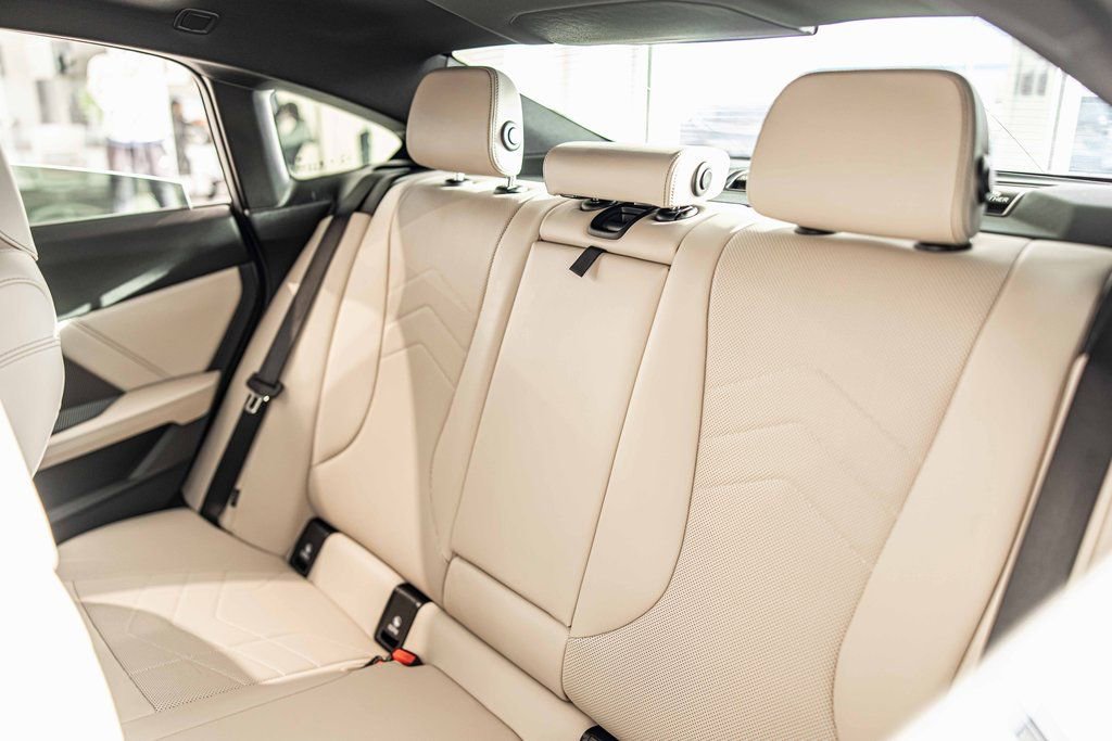 Used 2025 BMW 228i xDrive w/ Premium Package image 31