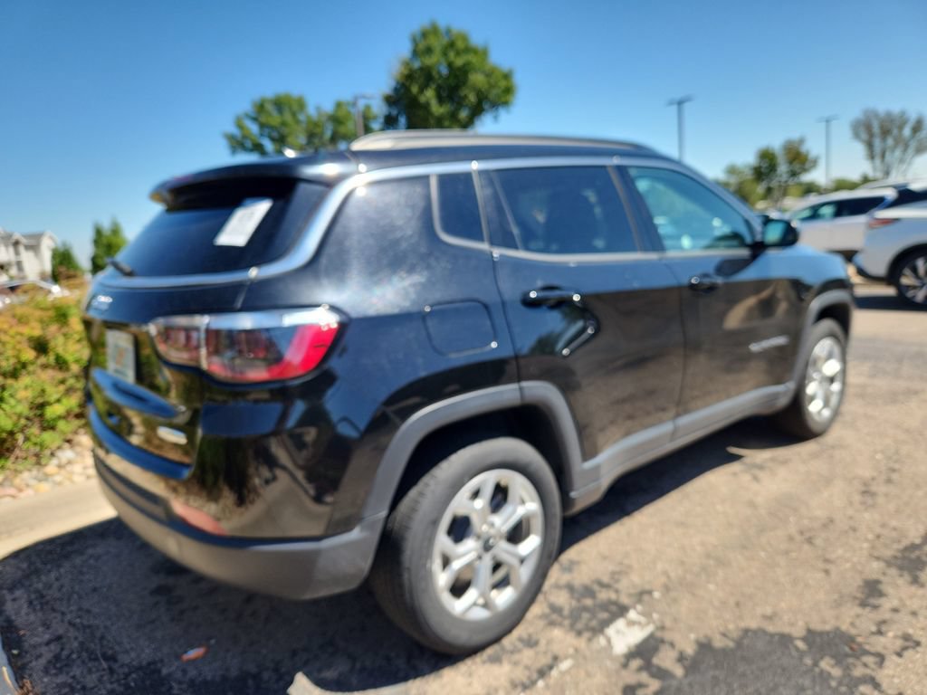 Certified 2025 Jeep Compass Latitude w/ Sun & Sound Group AWD/4WD image 4