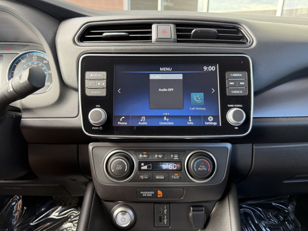 Used 2025 Nissan Leaf S FWD image 19