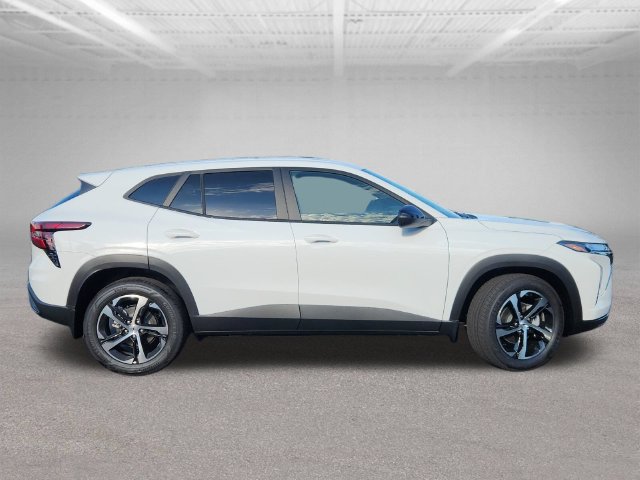 New 2026 Chevrolet Trax RS w/ Driver Confidence Package FWD image 8
