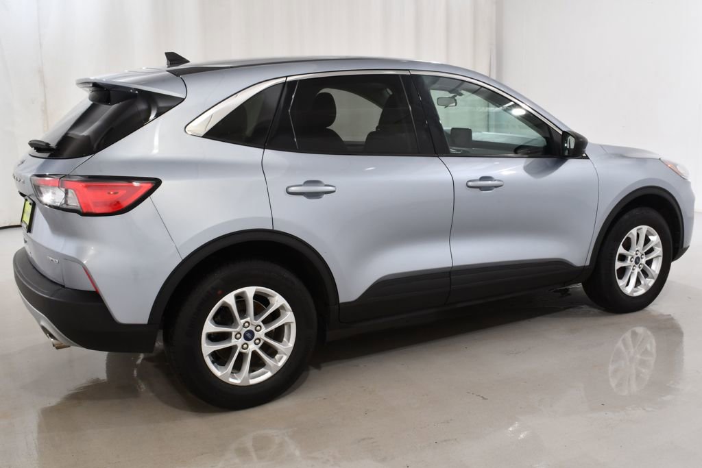 Used 2022 Ford Escape SE w/ Cold Weather Package image 11