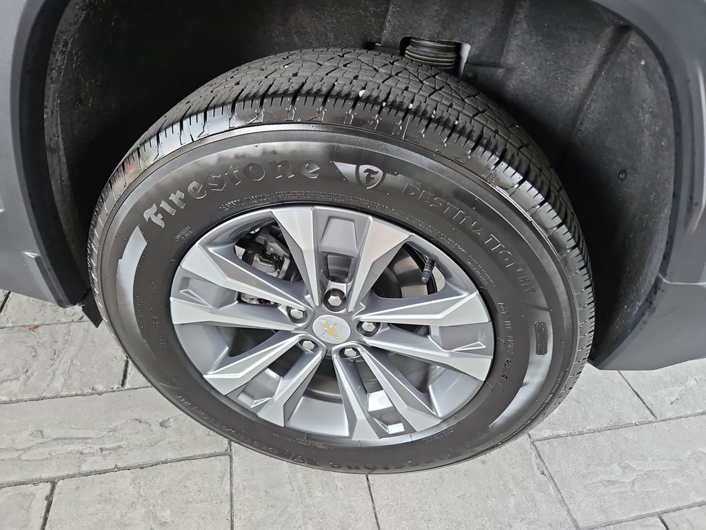 Used 2026 Chevrolet Equinox LT FWD image 31