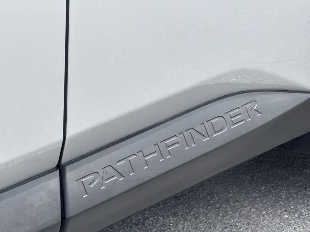 Used 2024 Nissan Pathfinder S AWD/4WD image 10
