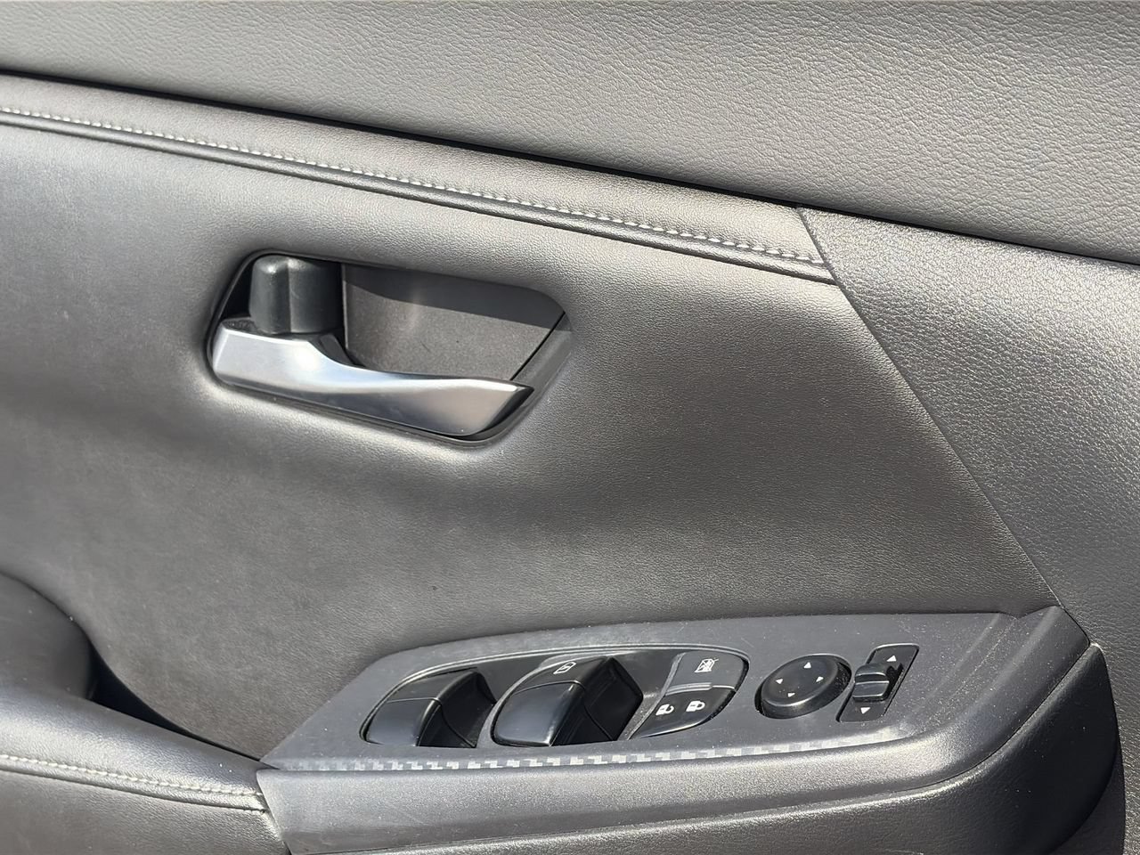 Used 2020 Nissan Sentra SV FWD image 19