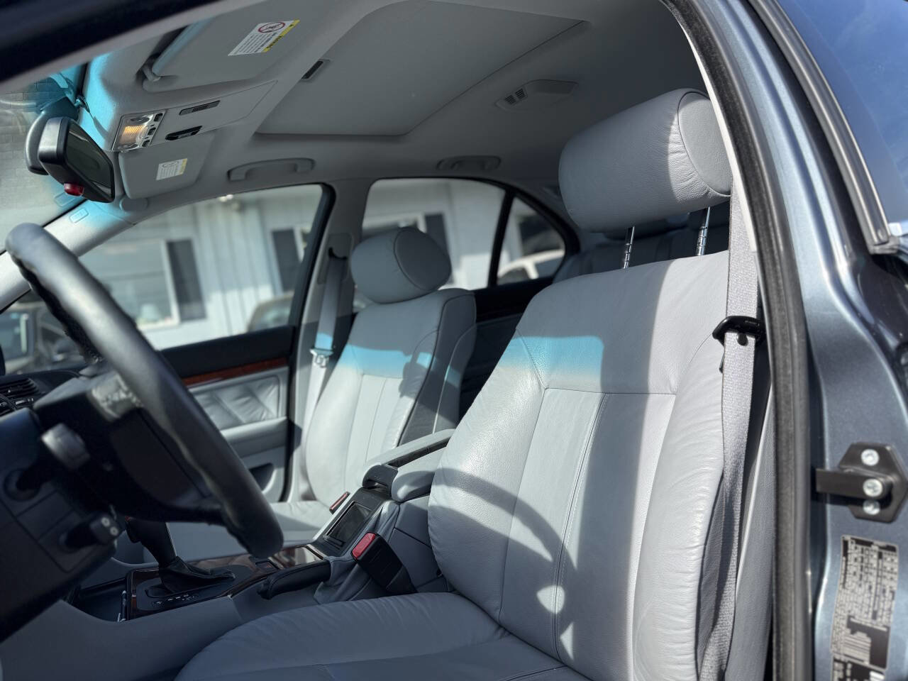 Used 2001 BMW 525i Sedan RWD image 15