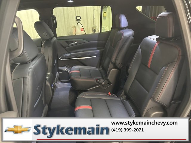 New 2026 Chevrolet Traverse RS w/ LPO, Floor Liner Package image 32