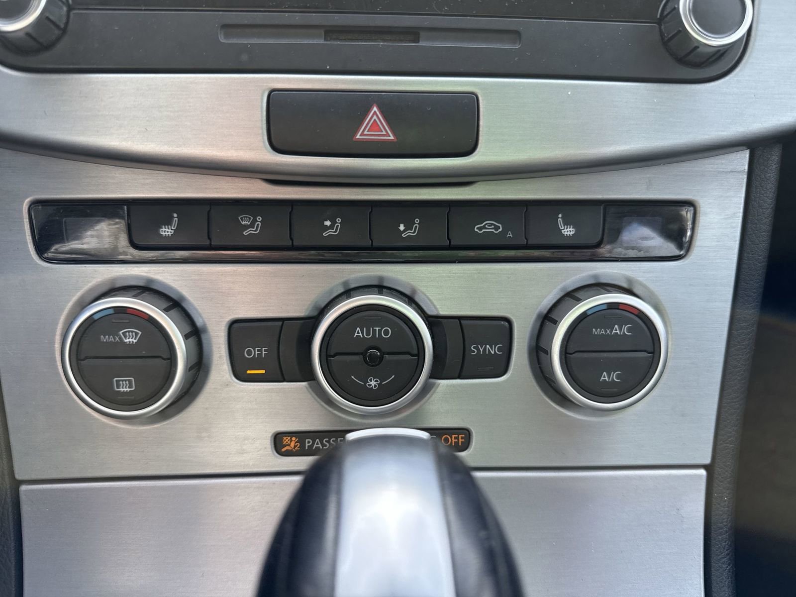 Used 2013 Volkswagen CC Executive image 19