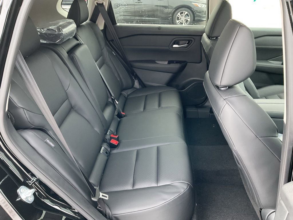 New 2026 Nissan Rogue SV w/ SV Premium Package AWD/4WD image 20