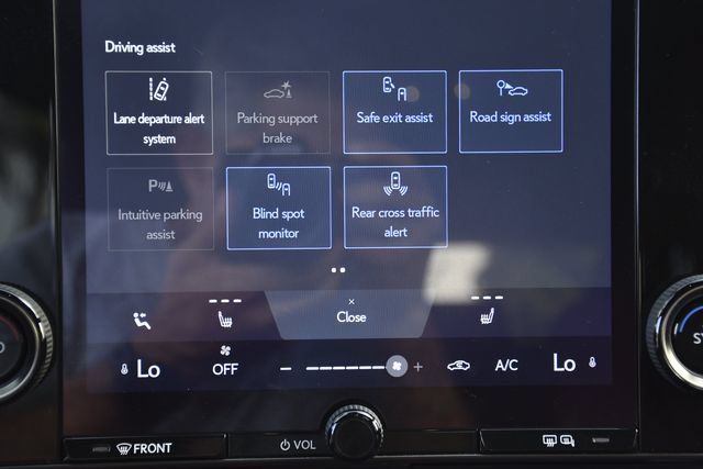 Used 2023 Lexus NX 250 FWD w/ Towing Package (2000 Lbs) image 17
