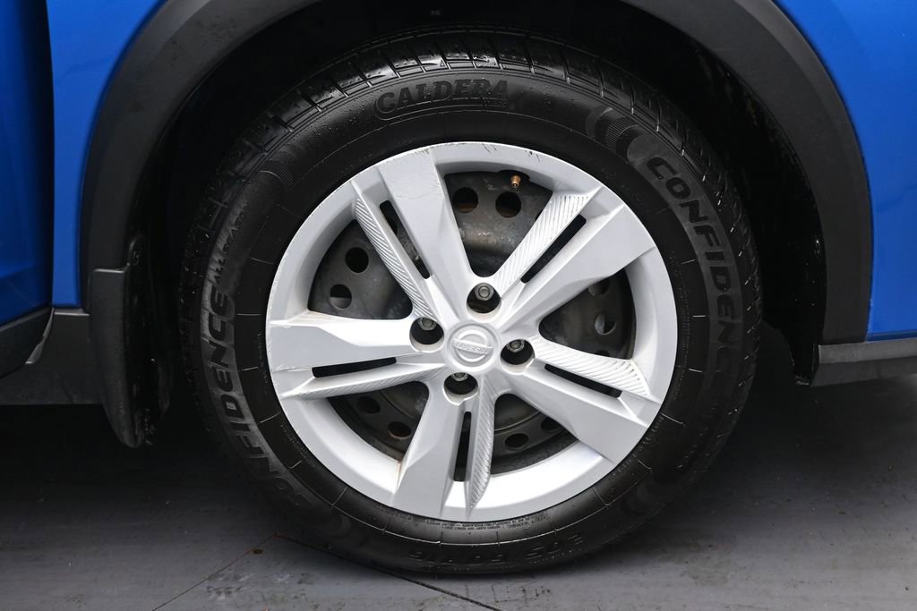 Used 2024 Nissan Kicks S w/ Interior Electronics Package FWD image 8