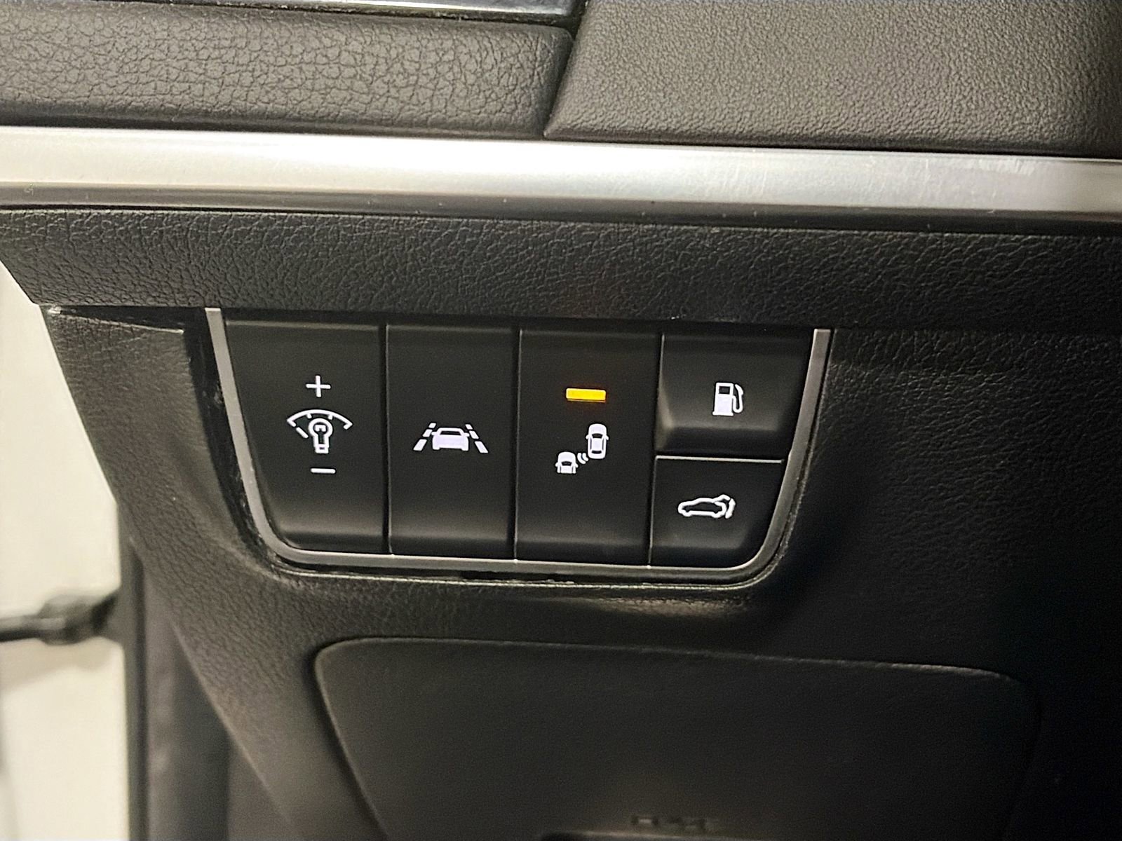 Used 2021 Kia Stinger GT2 image 10