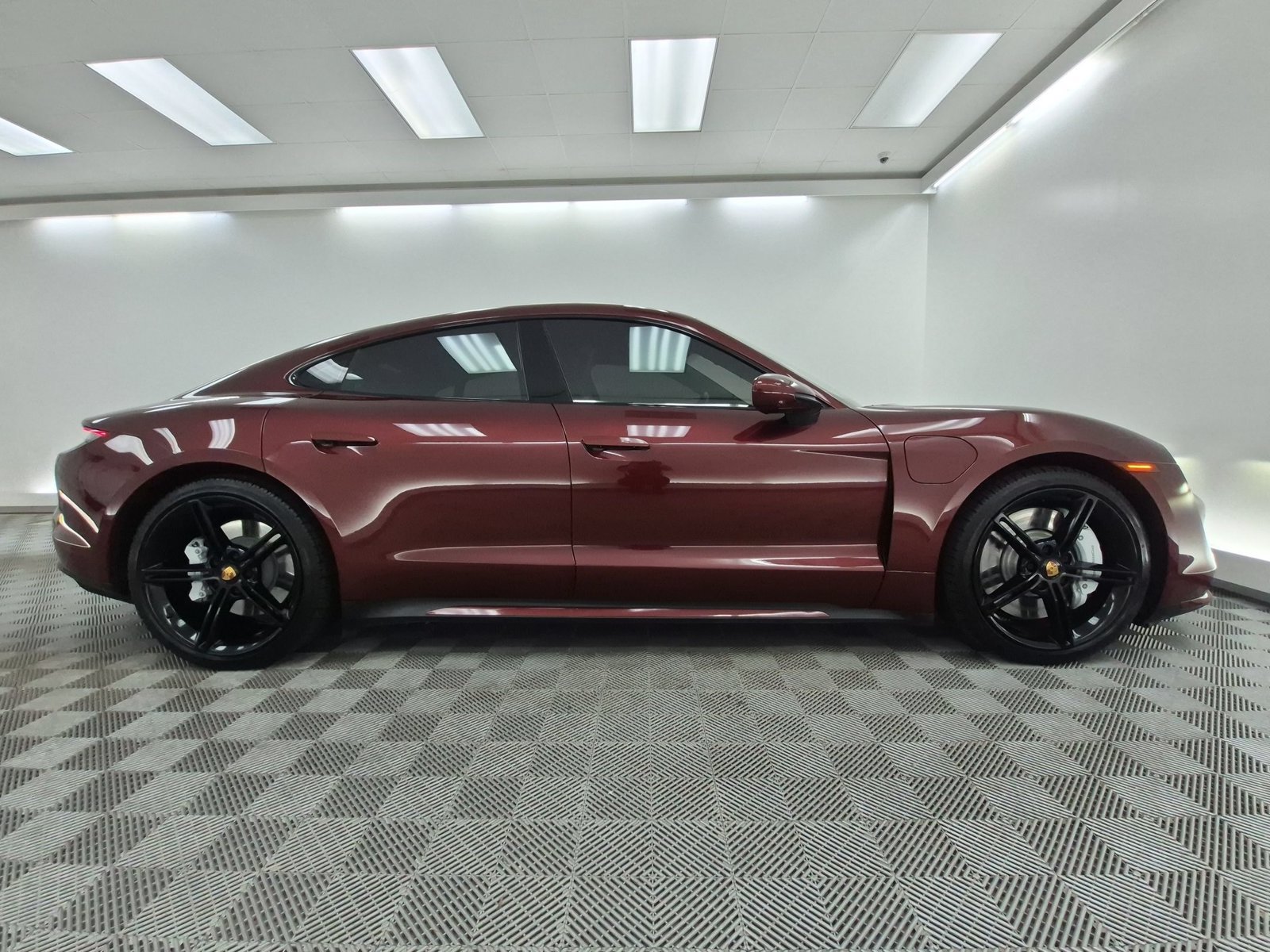 Certified 2021 Porsche Taycan Turbo AWD/4WD image 8