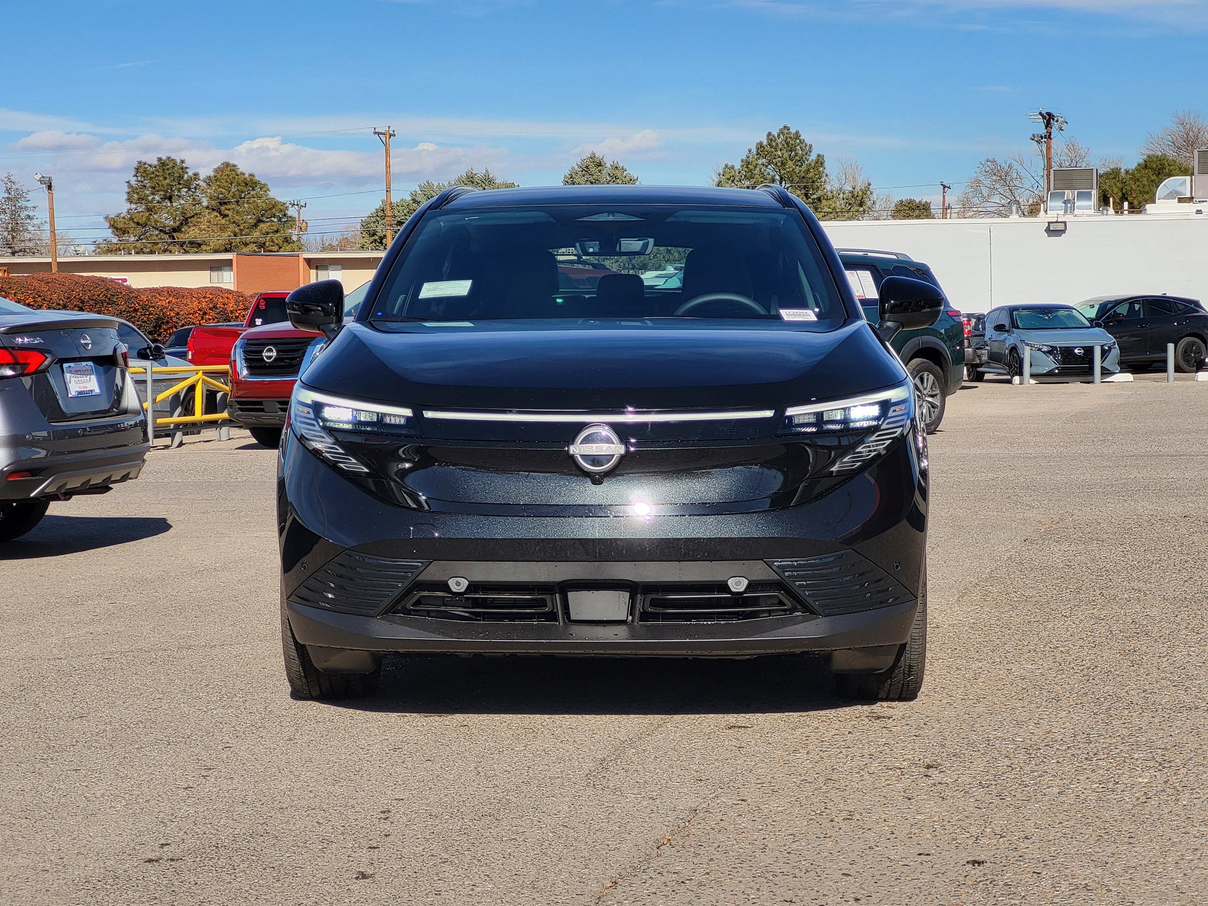 New 2026 Nissan Leaf Platinum+ w/ Cargo Package (Platinum+) image 2