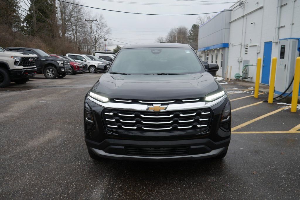 New 2026 Chevrolet Equinox LT w/ Convenience Package II FWD image 3