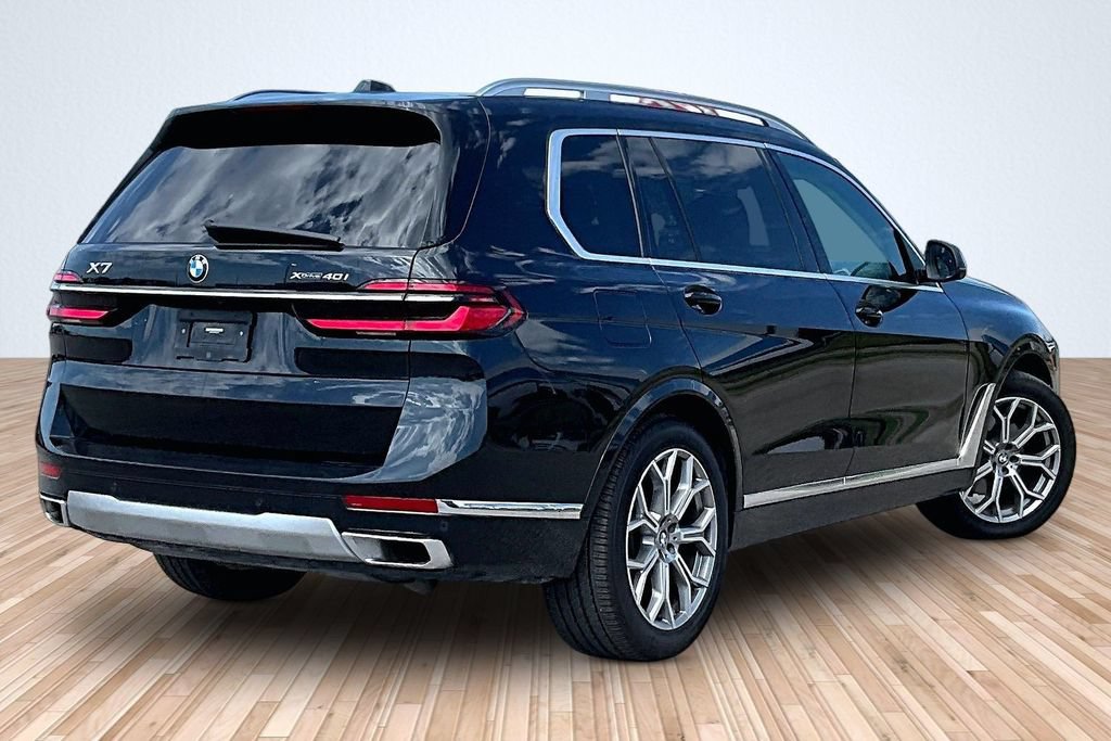 Used 2023 BMW X7 xDrive40i AWD/4WD image 2