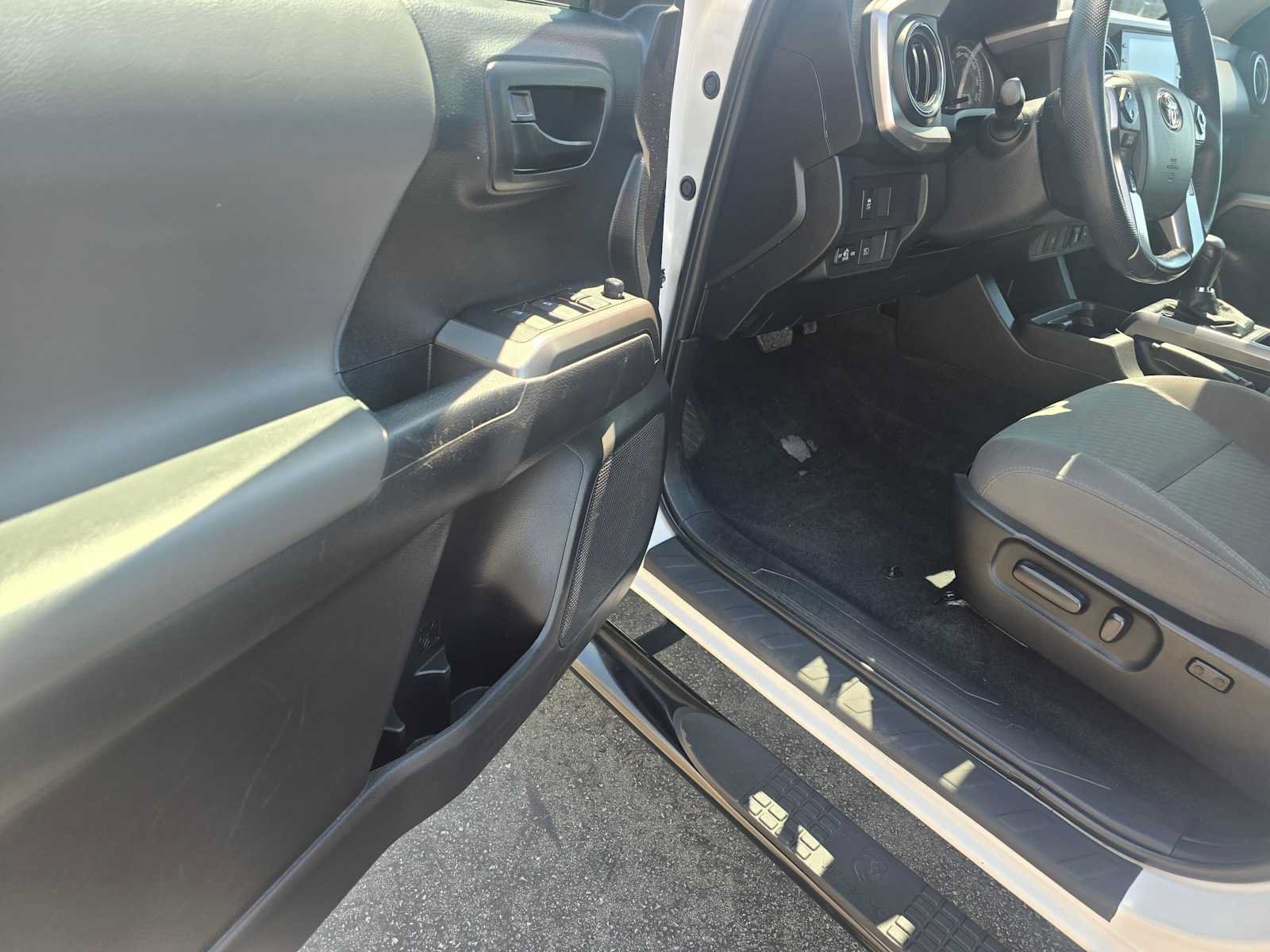 Used 2023 Toyota Tacoma SR5 AWD/4WD image 20