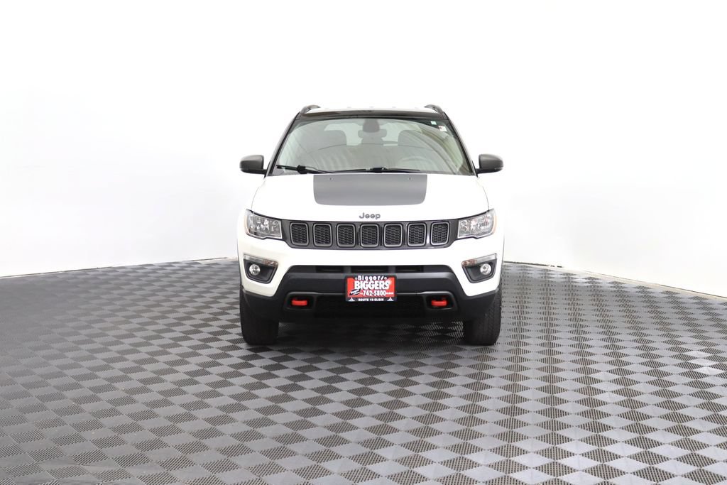 Used 2019 Jeep Compass Trailhawk AWD/4WD image 2