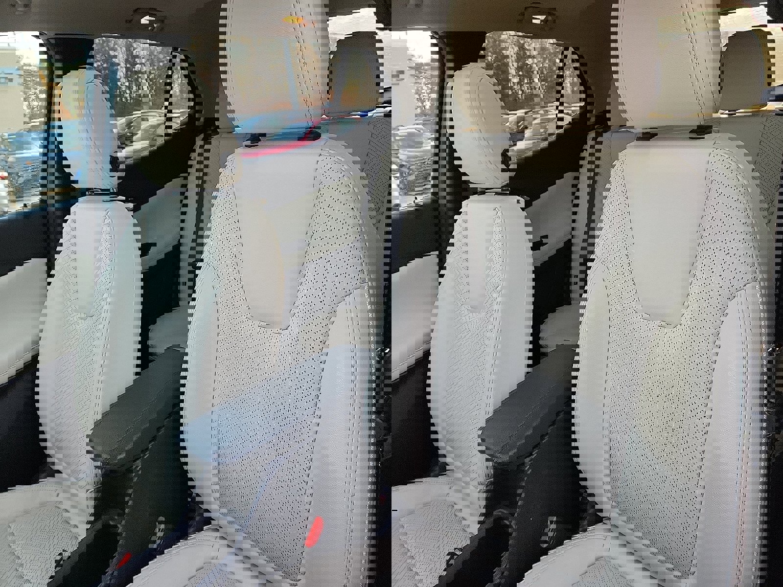 Used 2021 Buick Encore GX Essence w/ Advanced Technology Package image 23