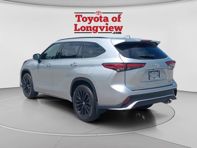 Used 2023 Toyota Highlander XSE AWD/4WD image 3